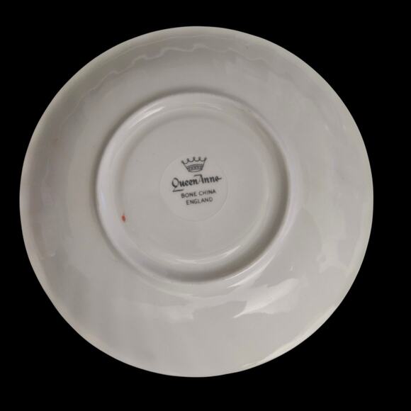 Queen Anne Bone China England Rose Teacup & Saucer Set Gold Trim - Picture 8 of 9